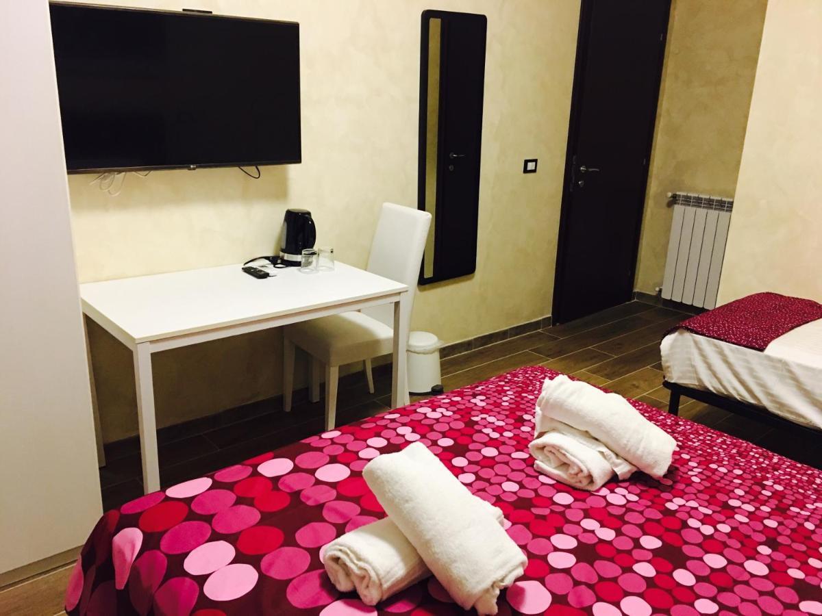 Gjestgiverier Favola Romana - *