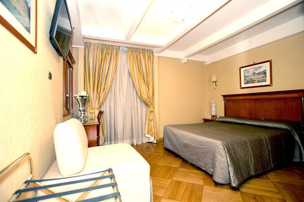 Luxury H 2000