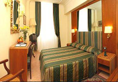 Raeli Archimede Hotell