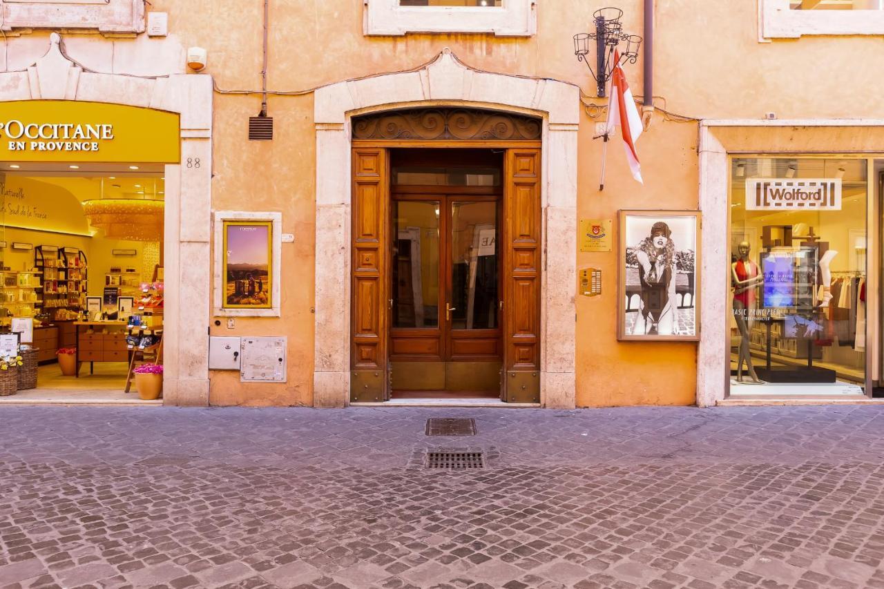 Frattina 89 * Roma