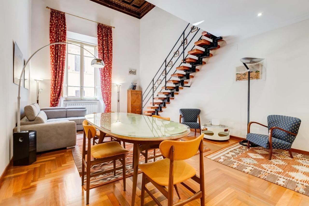 Frattina 89 * Roma