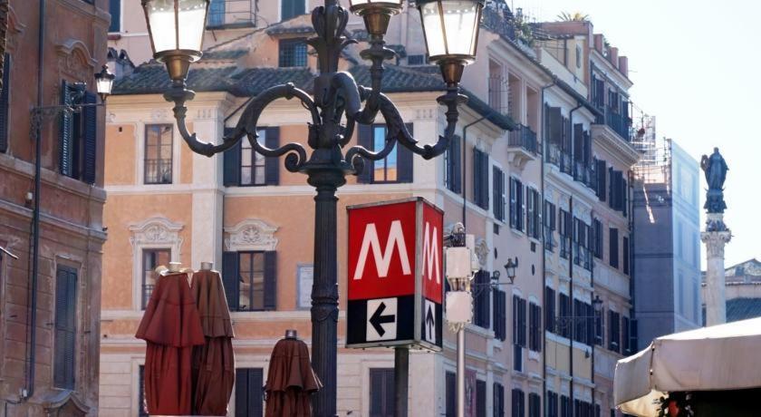 Borghese 42 * Roma