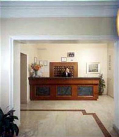 Raeli Floridia 3*