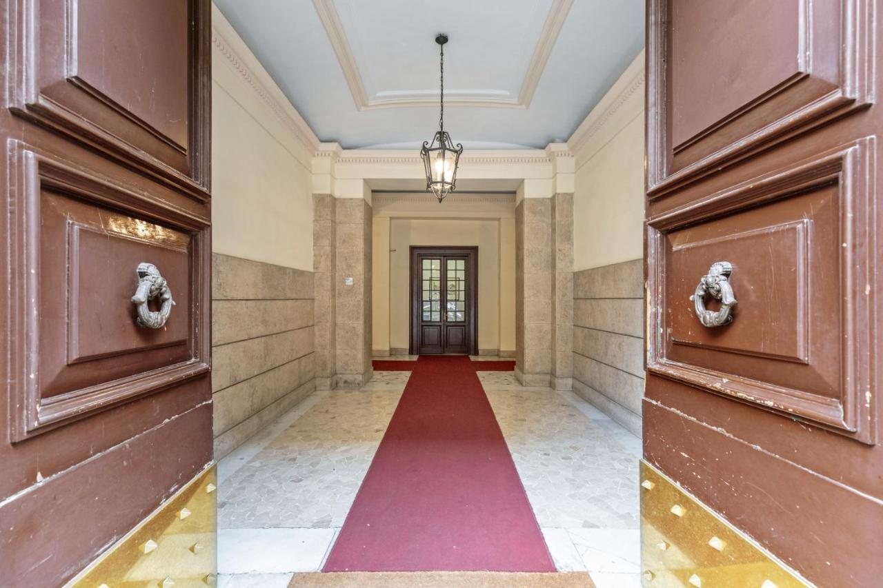 Buzzstays - Stylish Vatican Downtown Apartment Rom