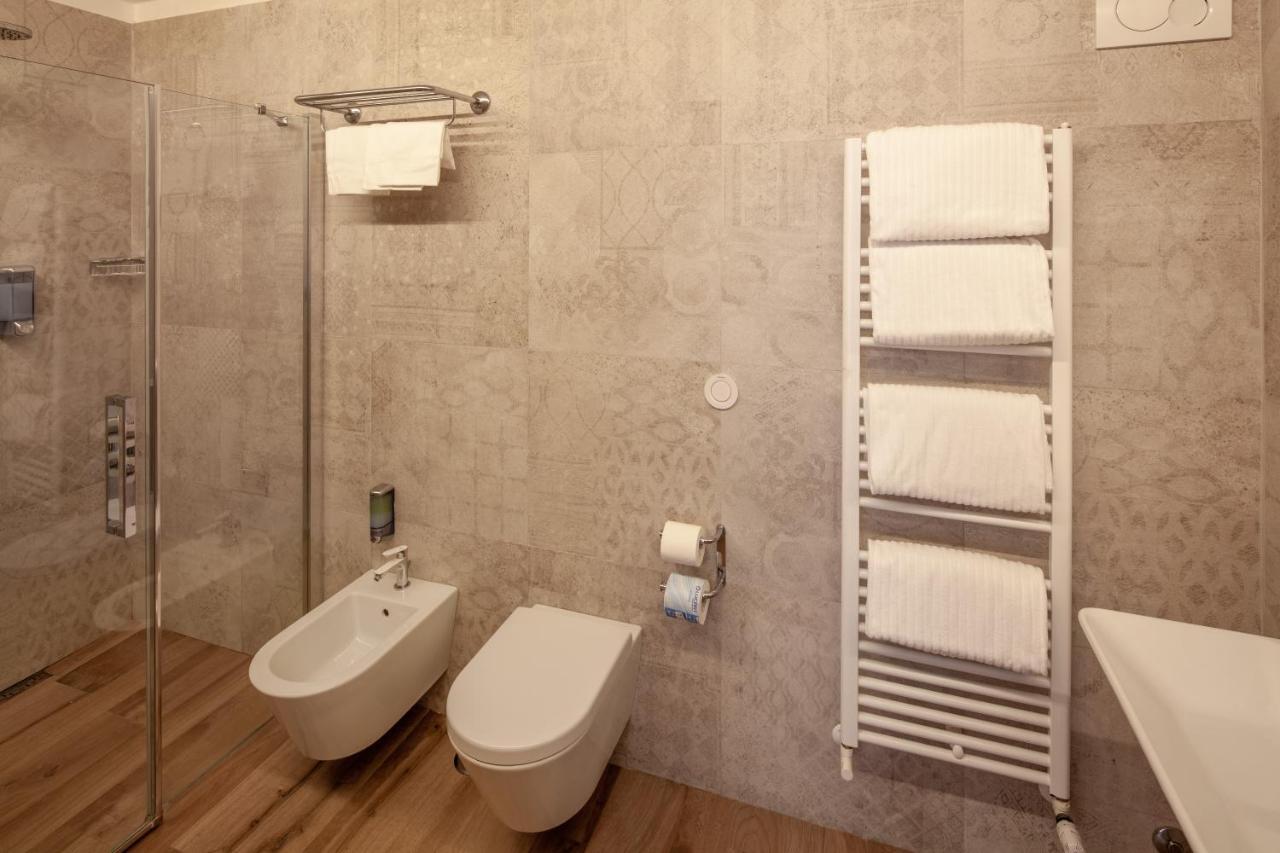 Hotell Flavia 3*