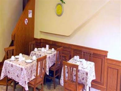 Kriss Hotel 3*