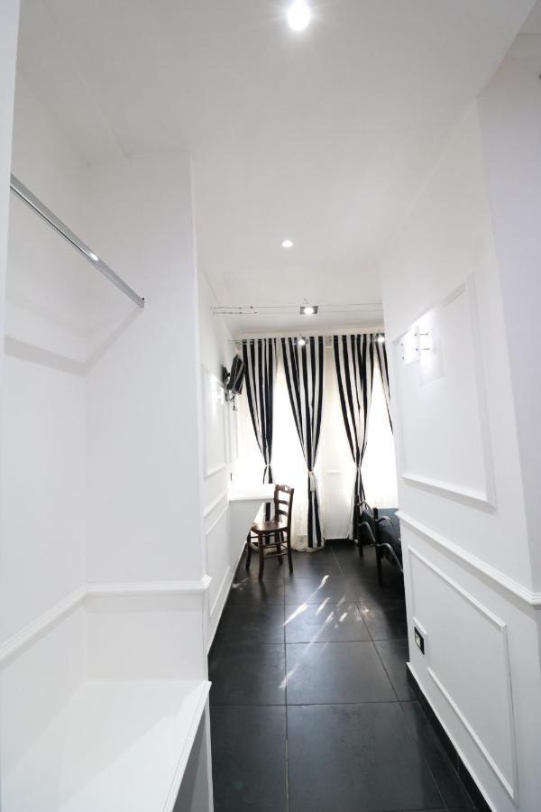 Palace Hostal *
