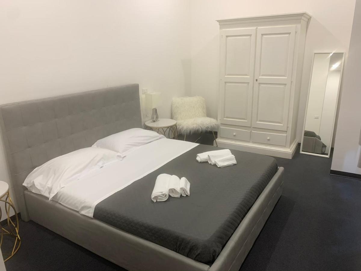 Lungotevere Collection Affittacamere 2*