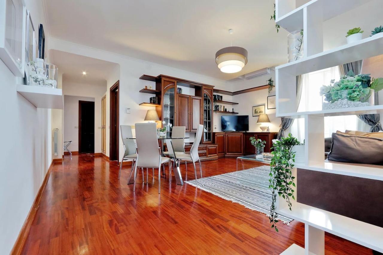 Colosseo Sunset Apartment *