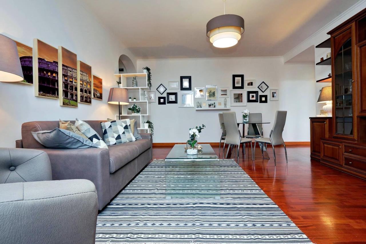 Colosseo Sunset Apartment *