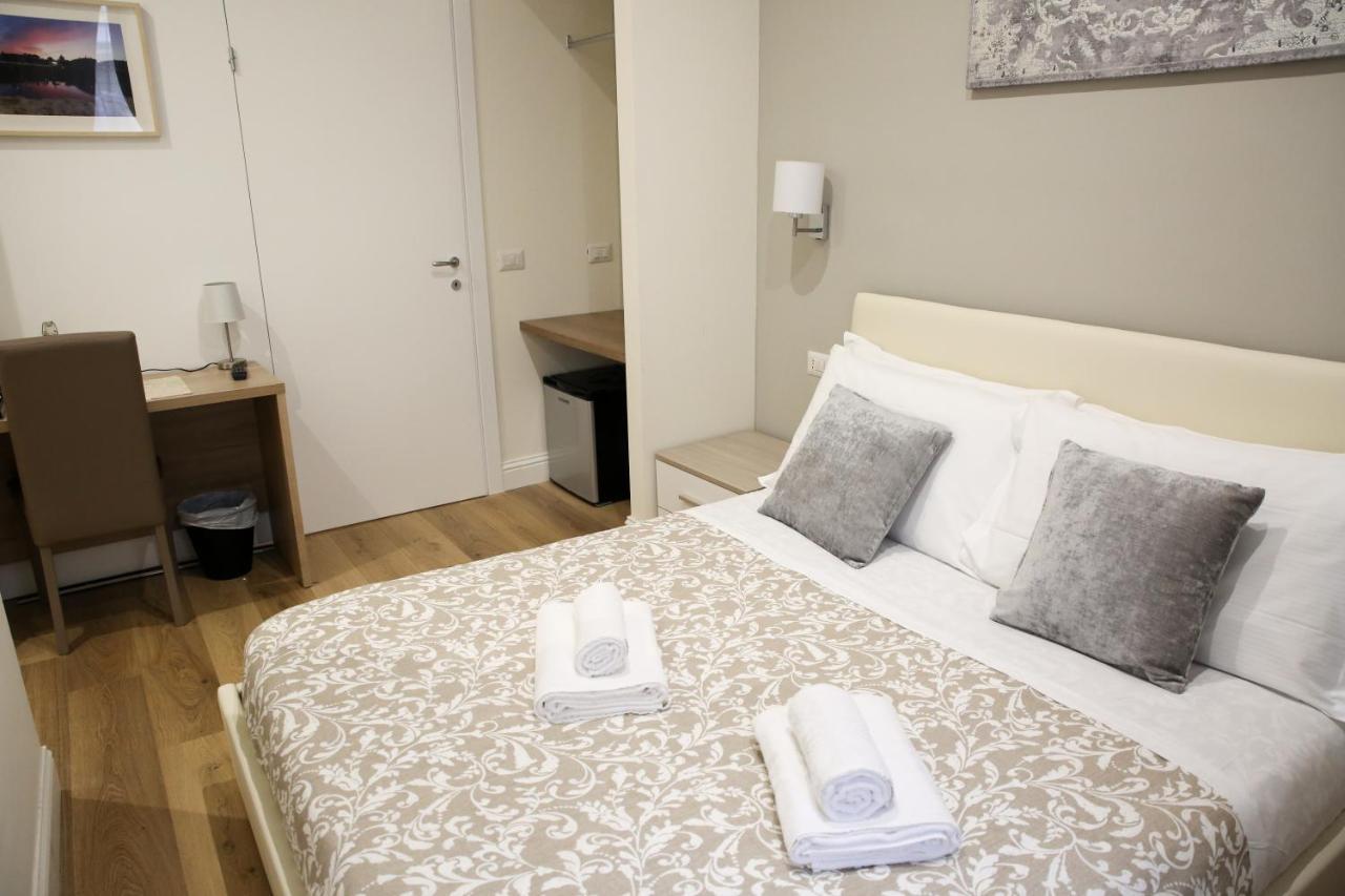Vatican Comfort Suites 2*
