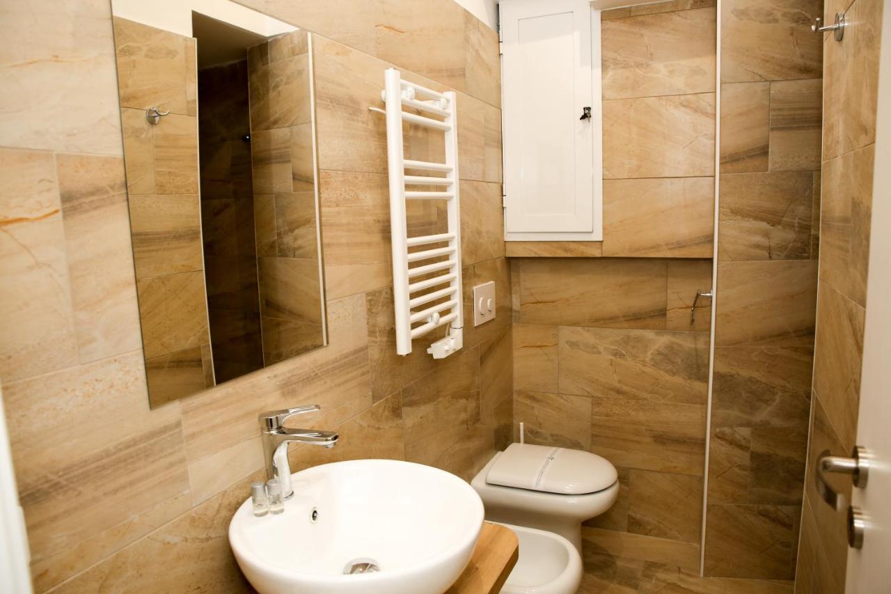 Vatican Comfort Suites Pensión