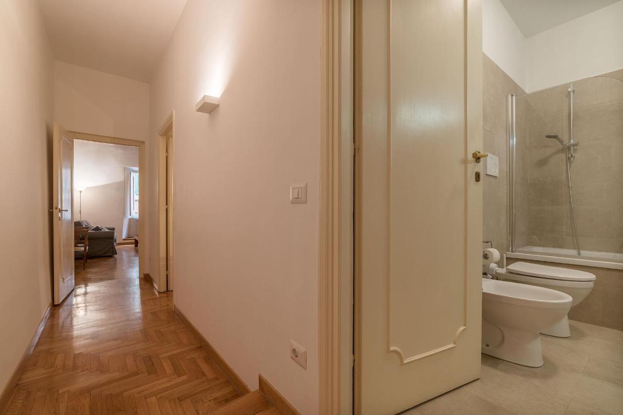 Apartamento A Peaceful Retreat 2 Minutes From Piazza Navona - Fromhometorome *