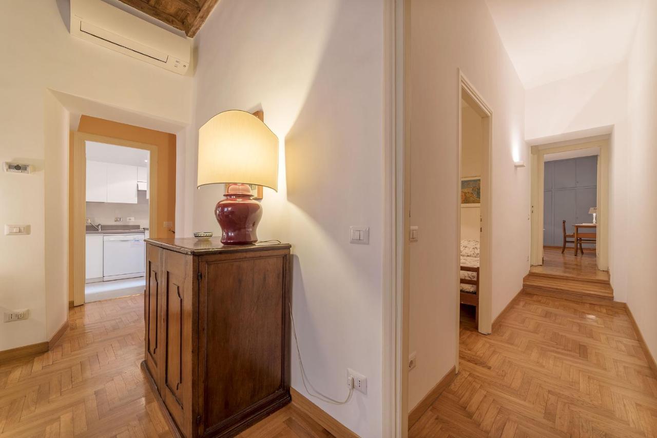 A Peaceful Retreat 2 Minutes From Piazza Navona - Fromhometorome Apartamento *