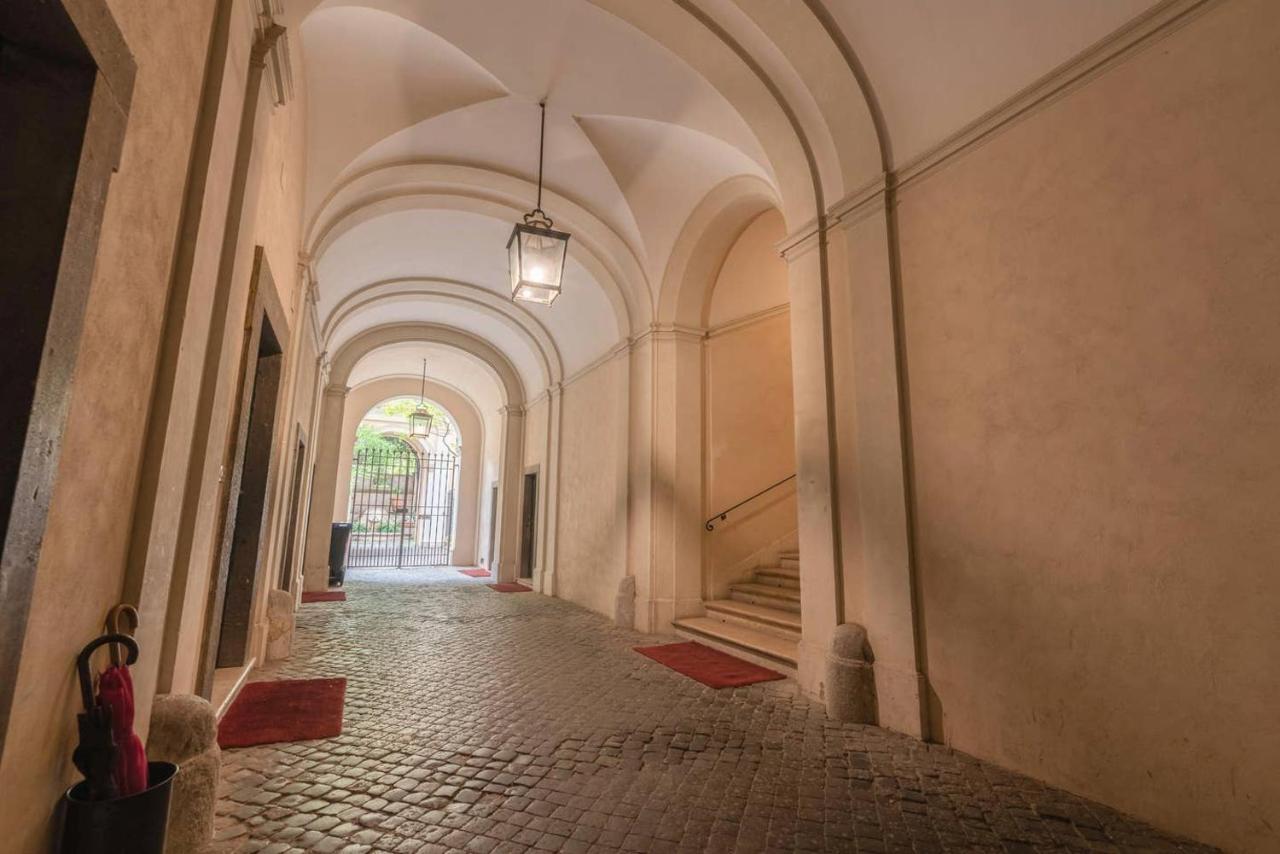 Palazzo Pamphili Lecca Di Guevara Rom
