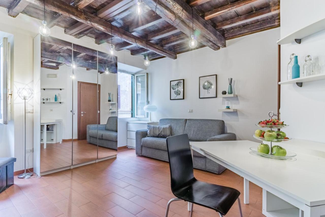 Urbana Coliseum House Apartamento