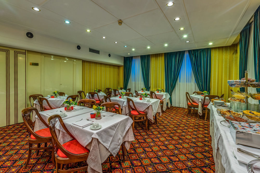 Atlante Garden 4* Roma