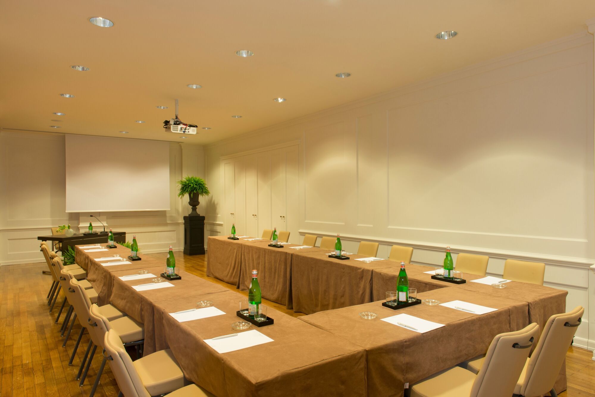 Starhotels Michelangelo Hotell