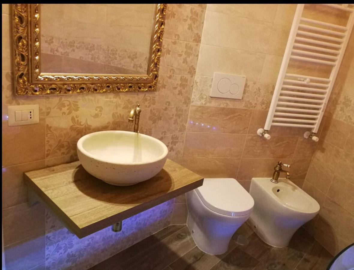 Vanity Deluxe Apartment *
