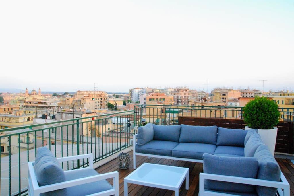 A Terrific Terrace Penthouse Leilighet