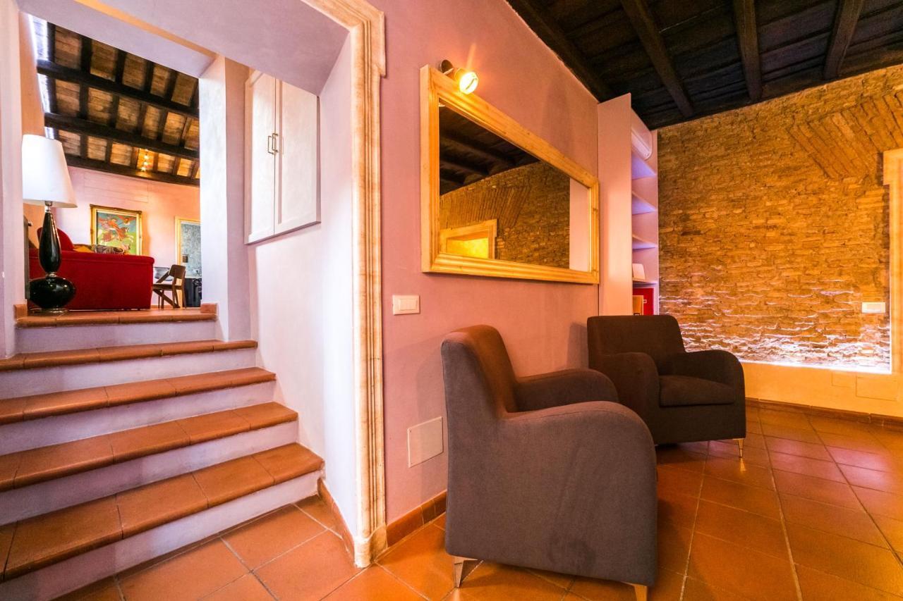 Maison Specchi *