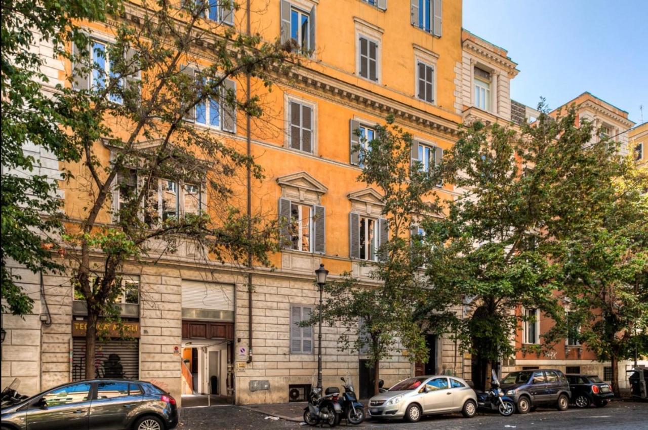 Vatican Boutique * Roma
