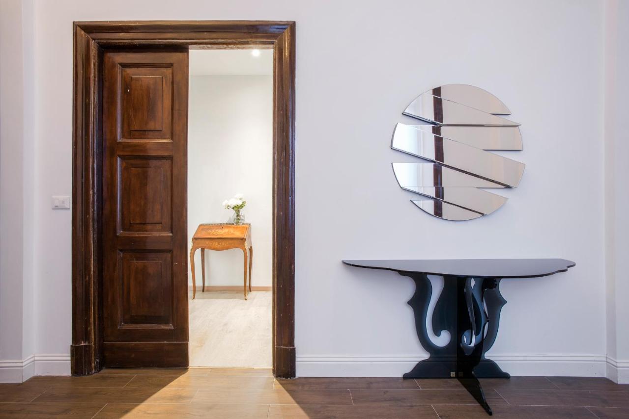 Via Barberini Apartamento *