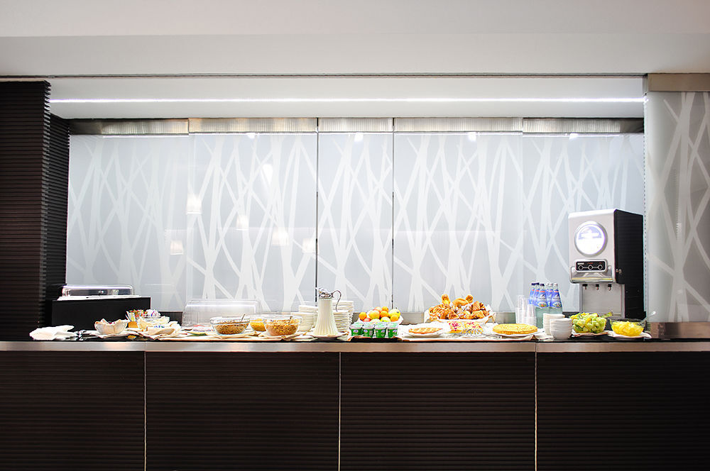 Bv Oly Hotel