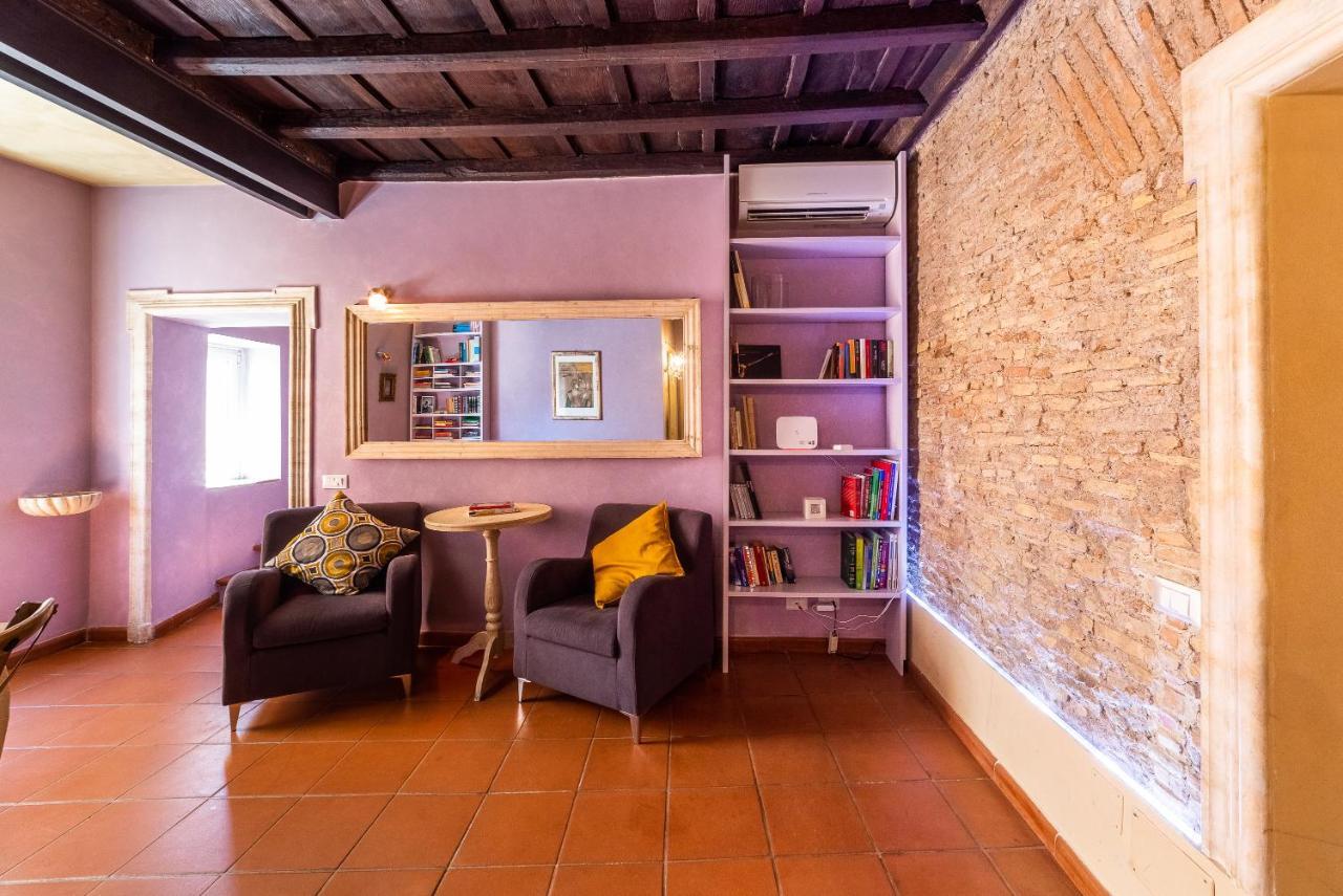 Maison Specchi *