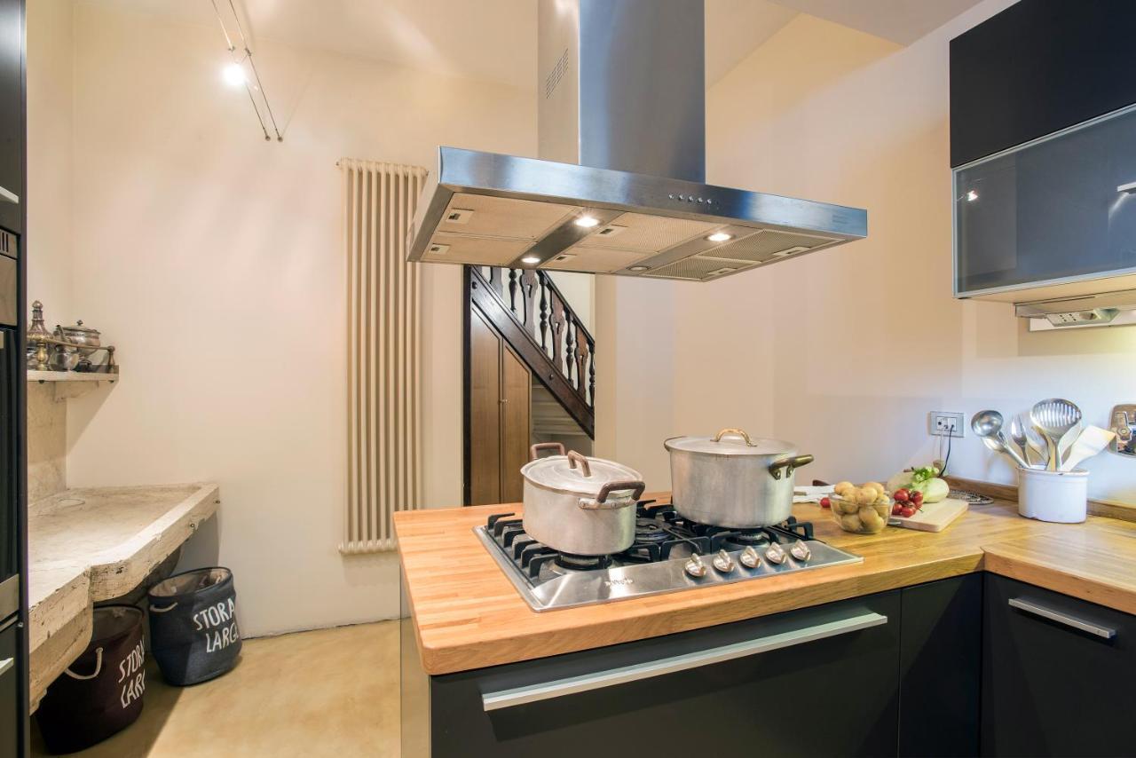 Apartment Flat Two Rom