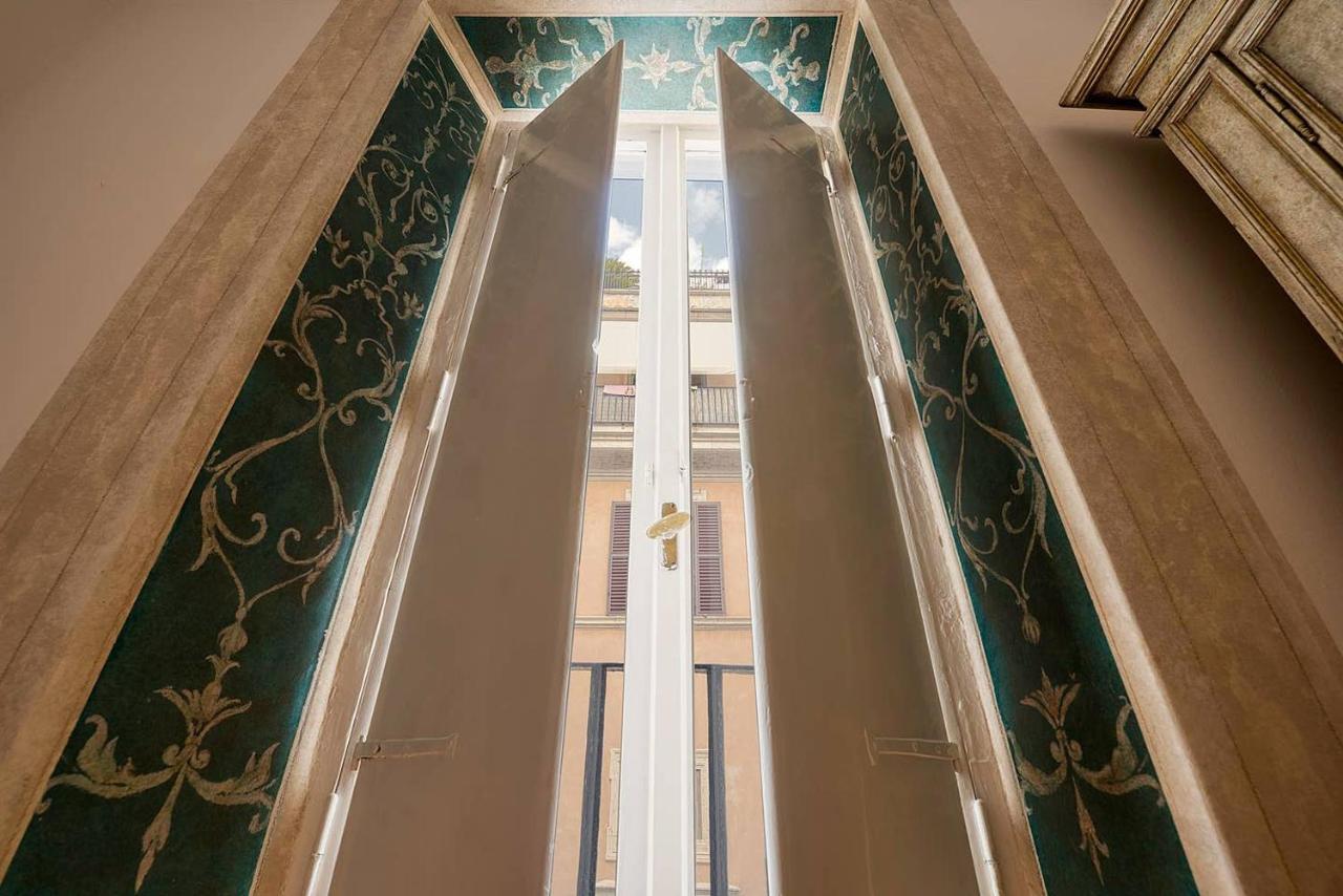 Palazzo Pamphili Lecca Di Guevara * Roma