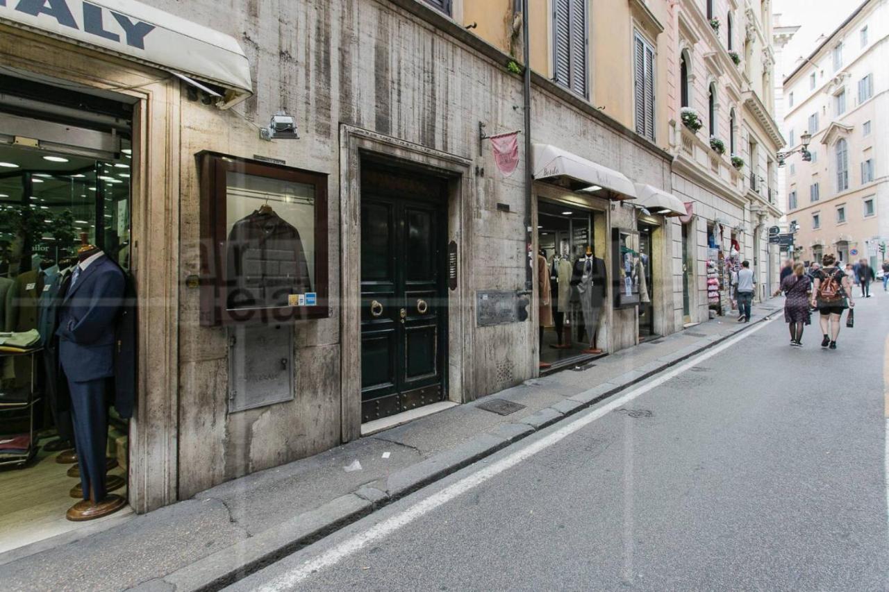 Visione Via Sant'andrea Delle Fratte, 36 * Roma