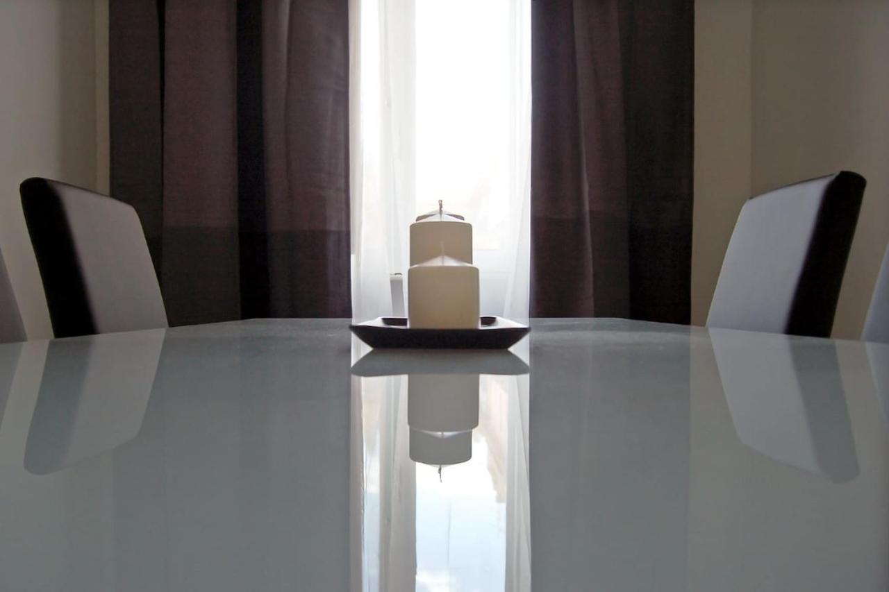 Apartment Guardabassi Collection - Vatican White By Varental *