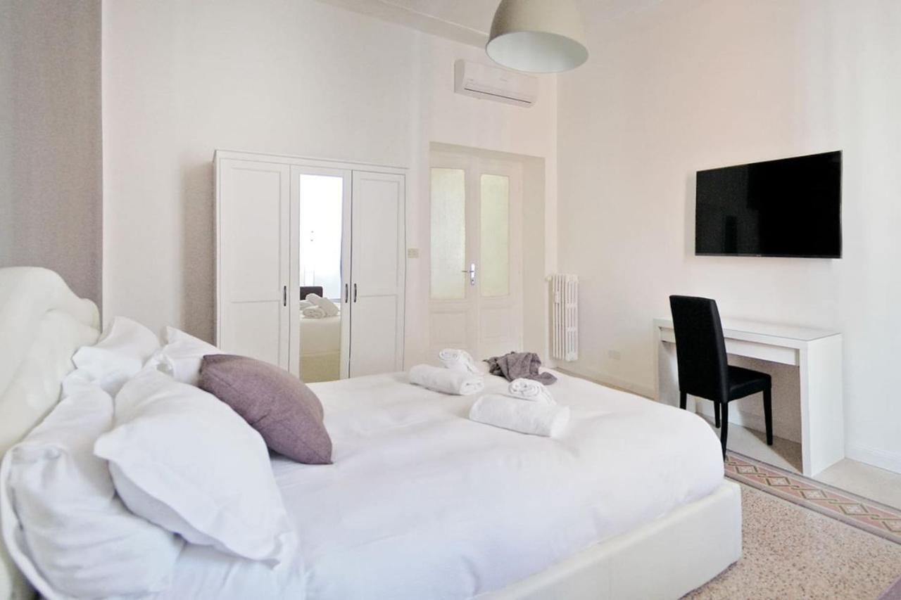 Guardabassi Collection - Vatican White By Varental Apartment