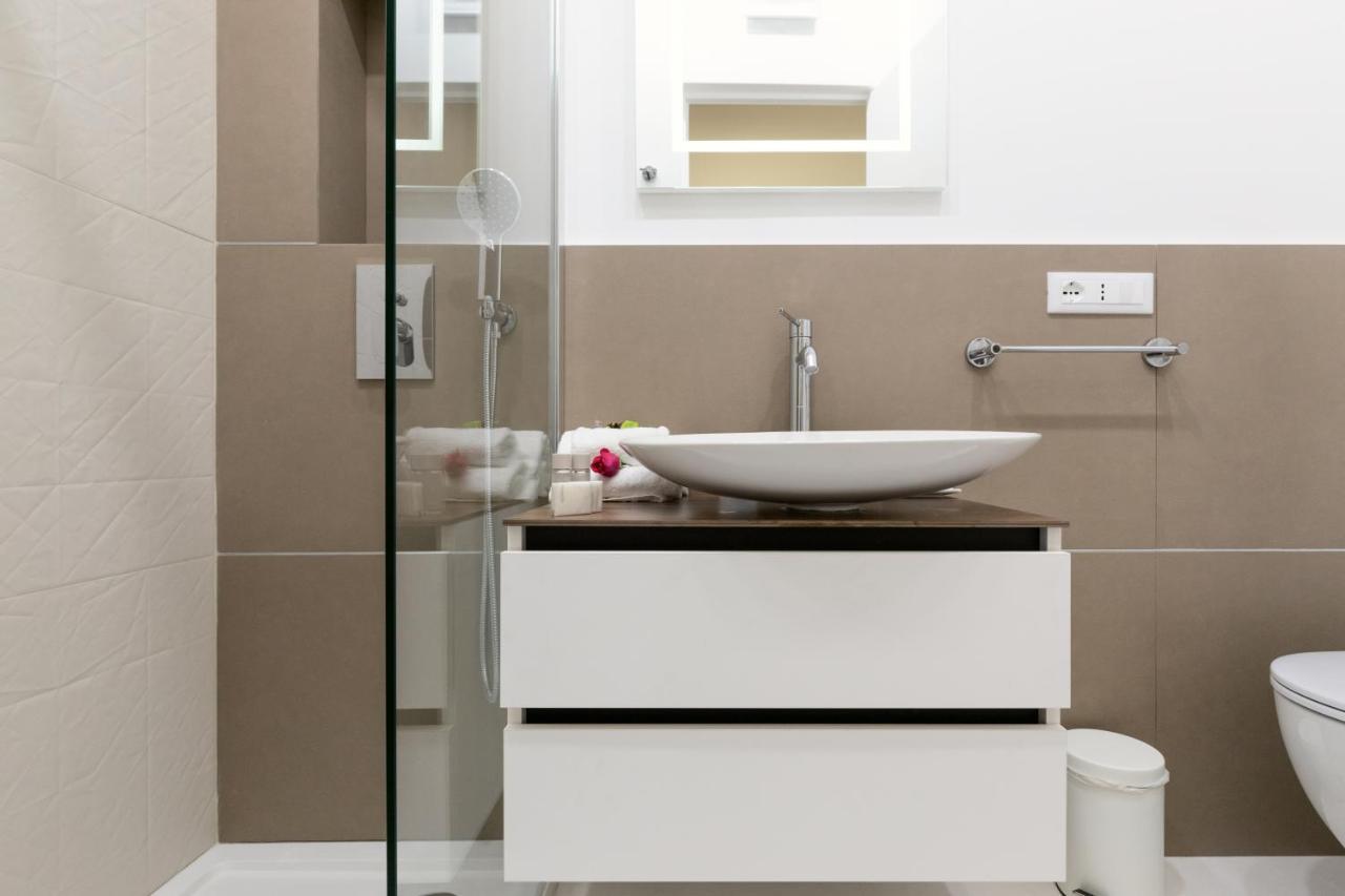 Buzzstays - Stylish Vatican Downtown Apartment Rom