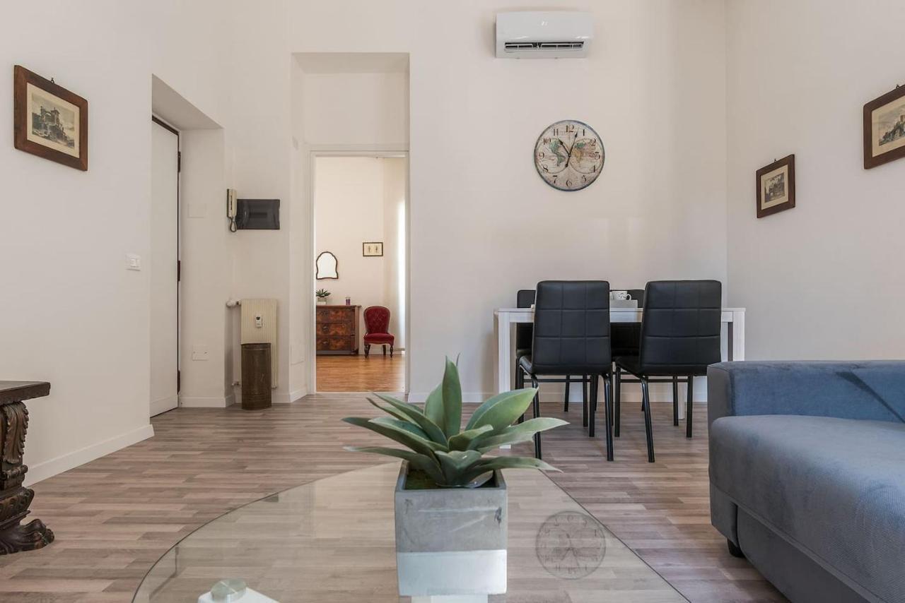 Appartamento Live Like A Local In Rome’s Exclusive Colle Oppio *