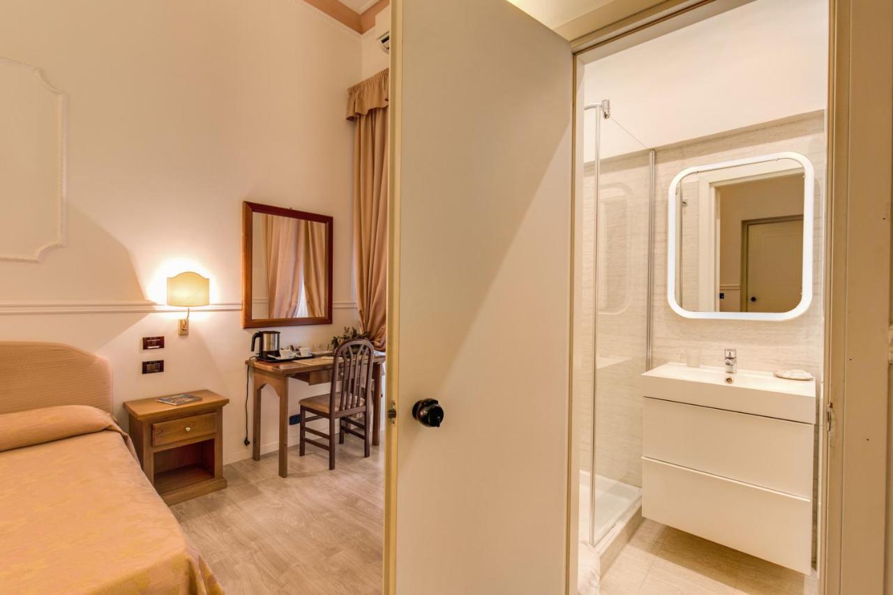 Martini Hotel 3*