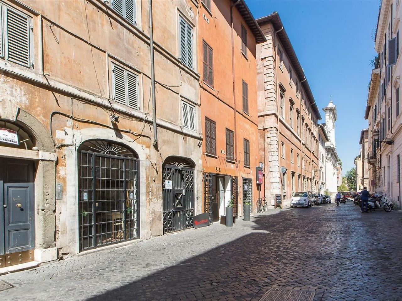 In Giulia Atmosphere * Roma