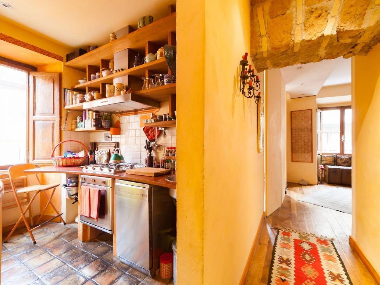 Charming Colosseum Apartment Rome