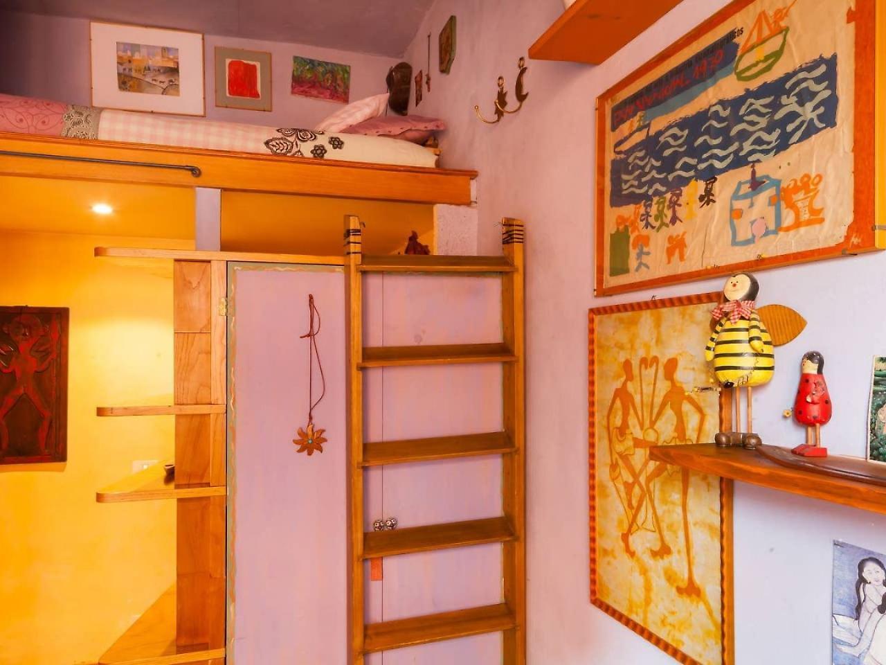 Charming Colosseum Apartment Rome
