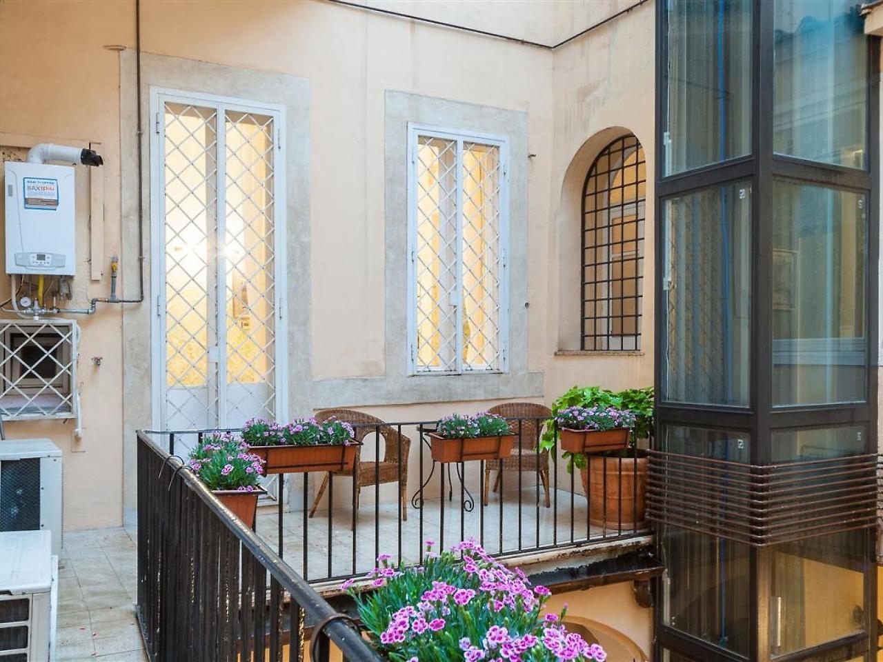 In - Bramante Luxury Appartamento