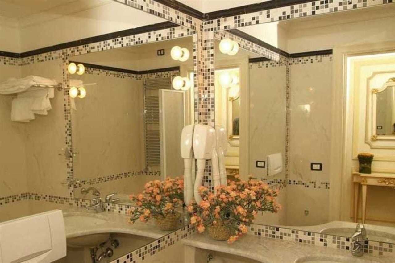 Hotel Champagne Palace 4*