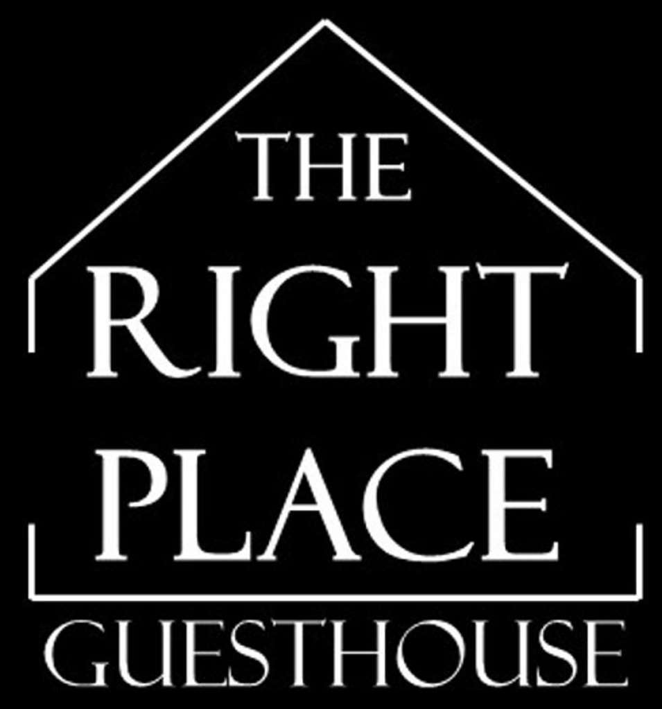 The Right Place - Pensión 2*