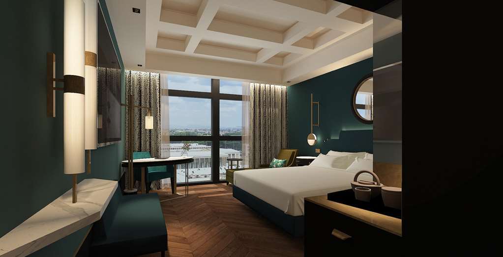 Hilton Eur La
