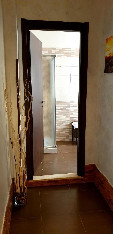 Jadore Monic * Roma