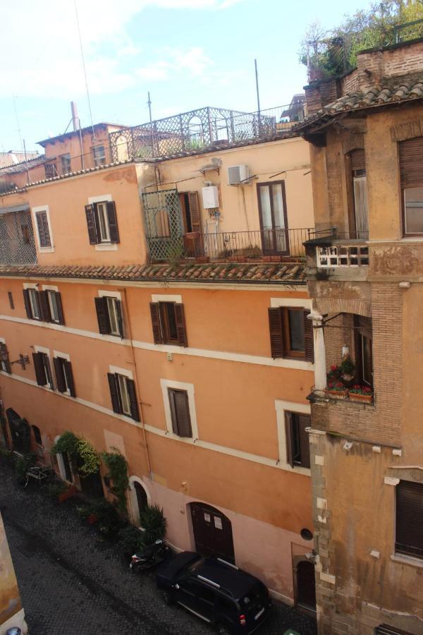 Isolatiberina Bed and breakfast