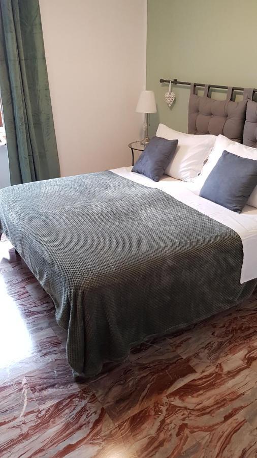 Bed and breakfast Isolatiberina Roma