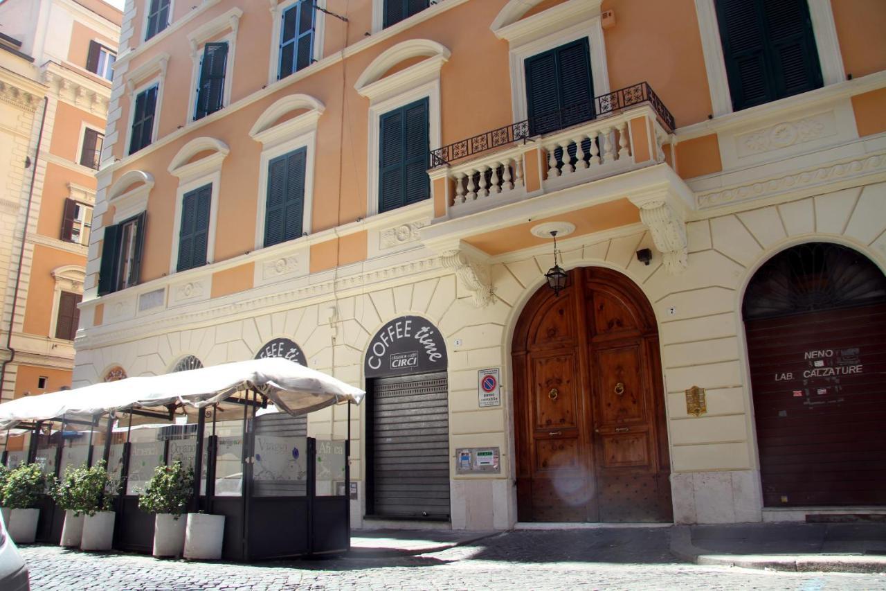 Domus Romantica Pensión Roma