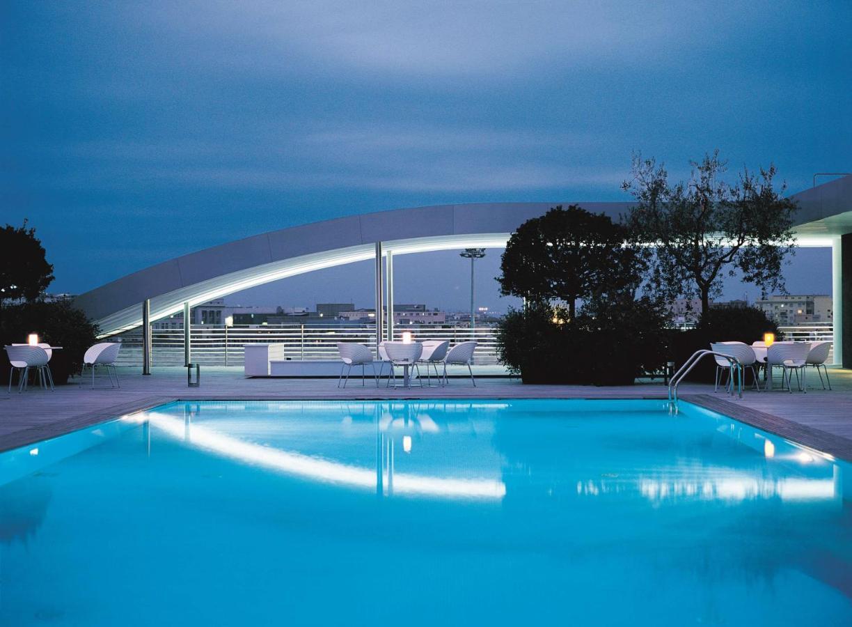 Hotel Radisson Blu Es. Hotel, 5*