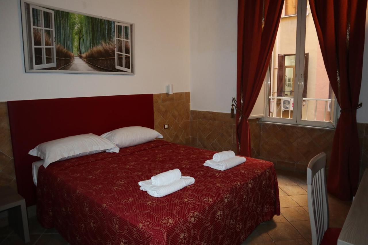 Palestro Palace 3*